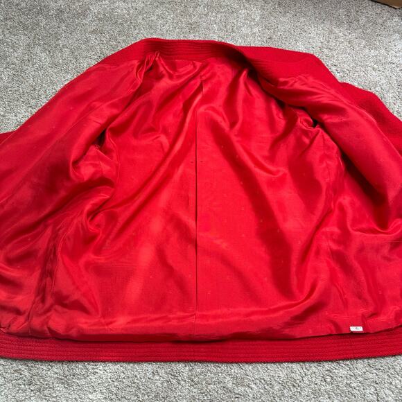 Vintage Chanel Red Tweed 3 Pocket Gold Button Blazer Jacket Size 8-10 - Picture 6 of 11